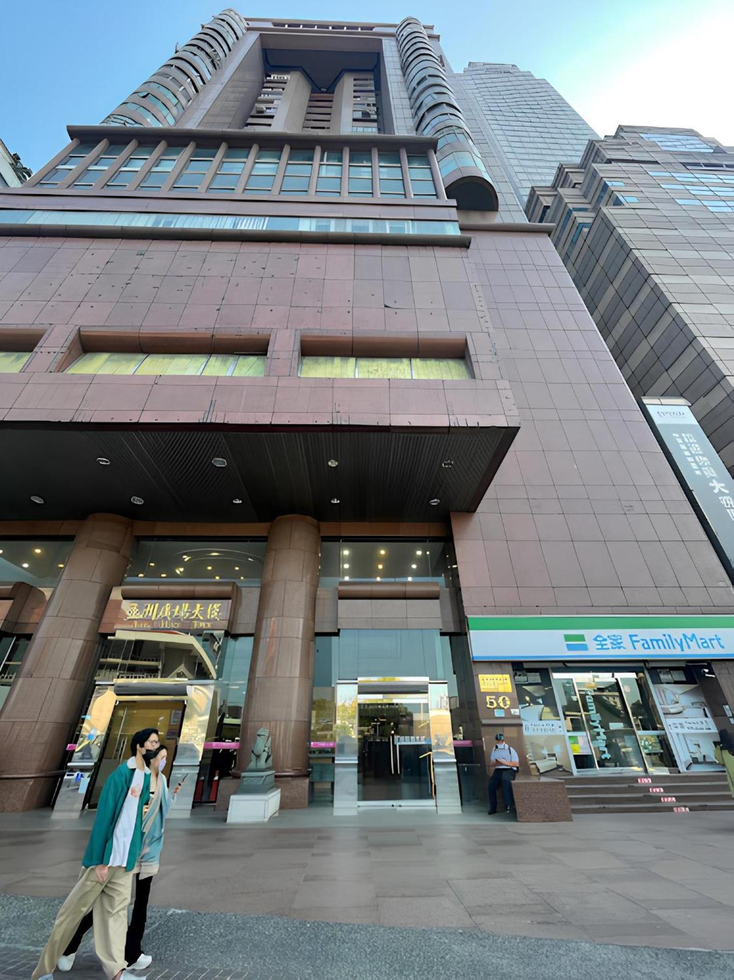 Meworld Hotel - Taipei Main Station Buitenkant foto